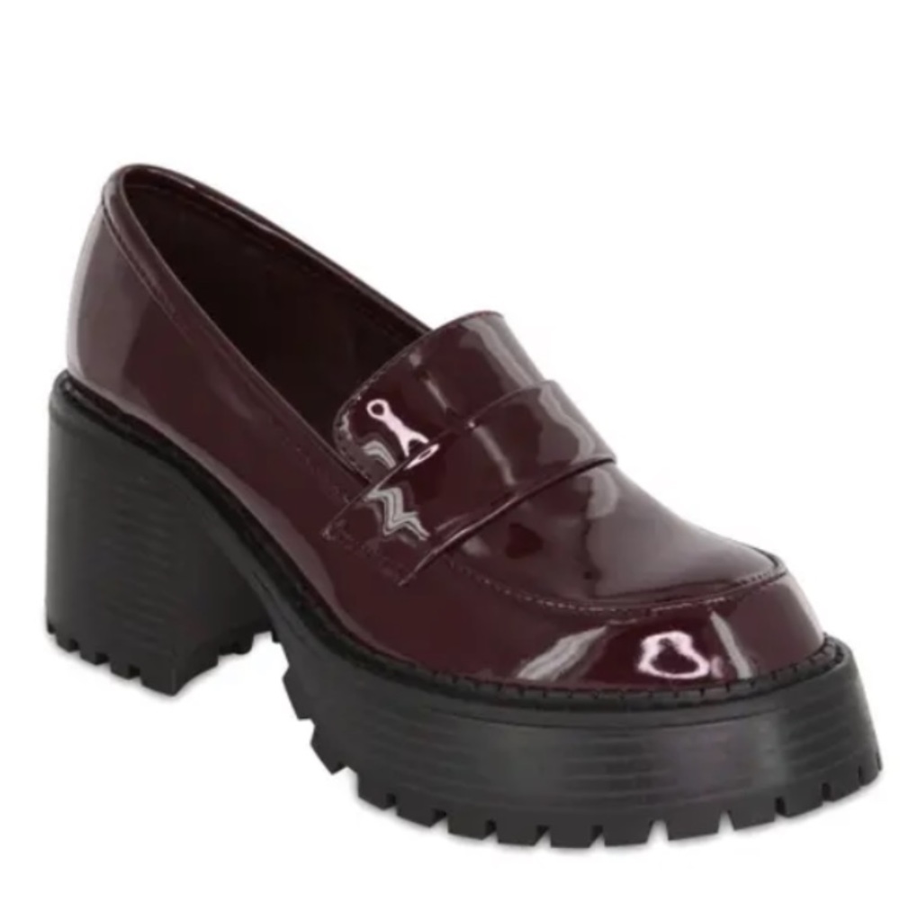 MIA dahlia platform lug sole loafer in burgundy